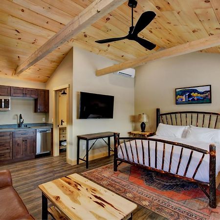 The Lodge By Sunapee Stays Exteriér fotografie